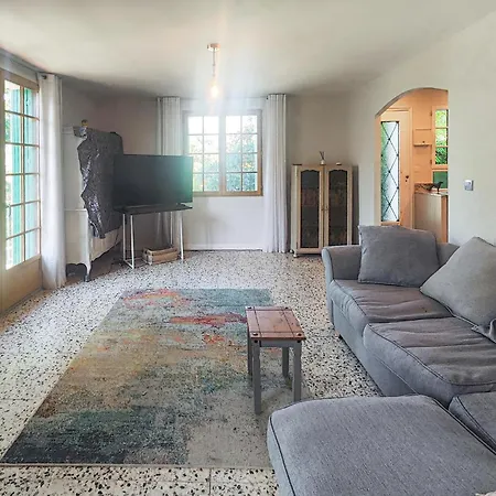 Cozy In Les Beziers Дом отдыха *